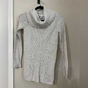 Maternity sweater